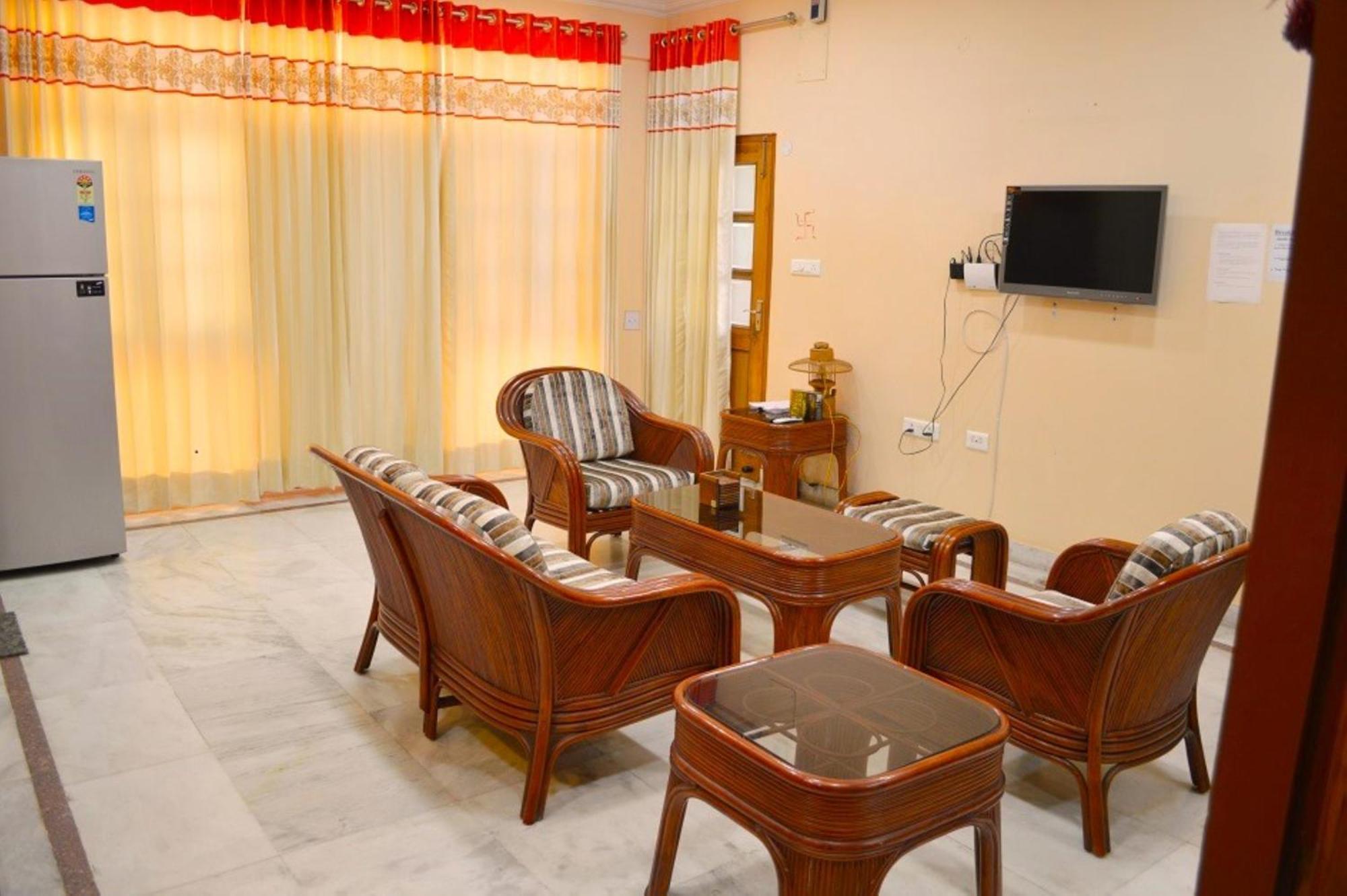 Fully Furnished Ish, Atithya Homestay With Various Amenities And Free Services In Lucknow, India Kültér fotó